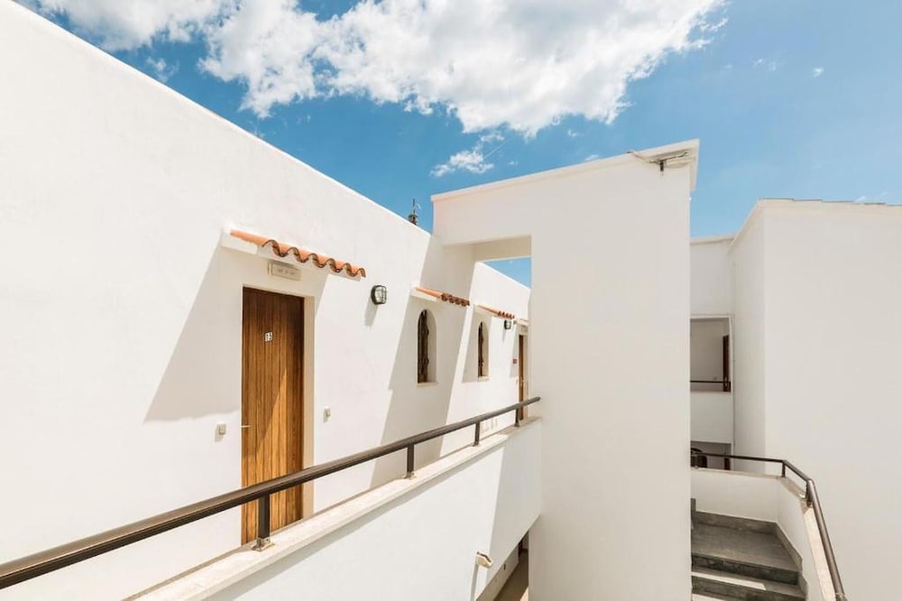 Bella Maria Apartments 7/55