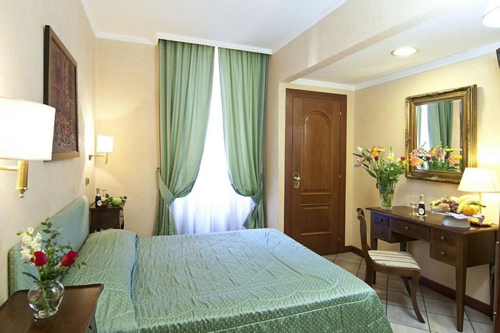 Hotel Montreal Rome 16/34