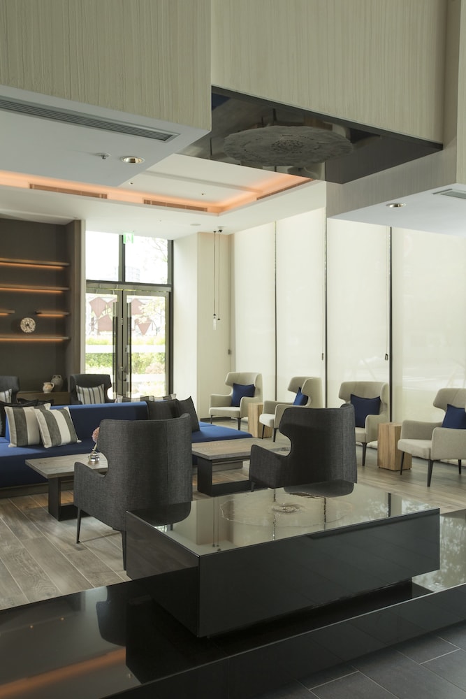 Mu Jiao Xi Hotel 28/50