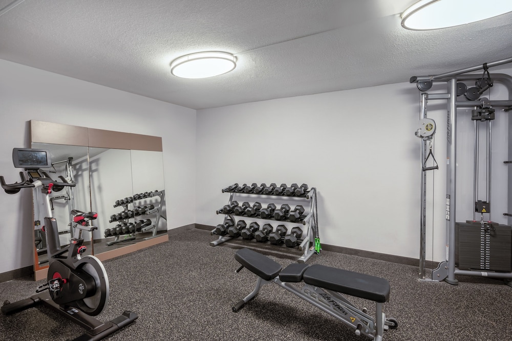 Hawthorn Extended Stay by Wyndham Columbia / Ft. Jackson 25/55