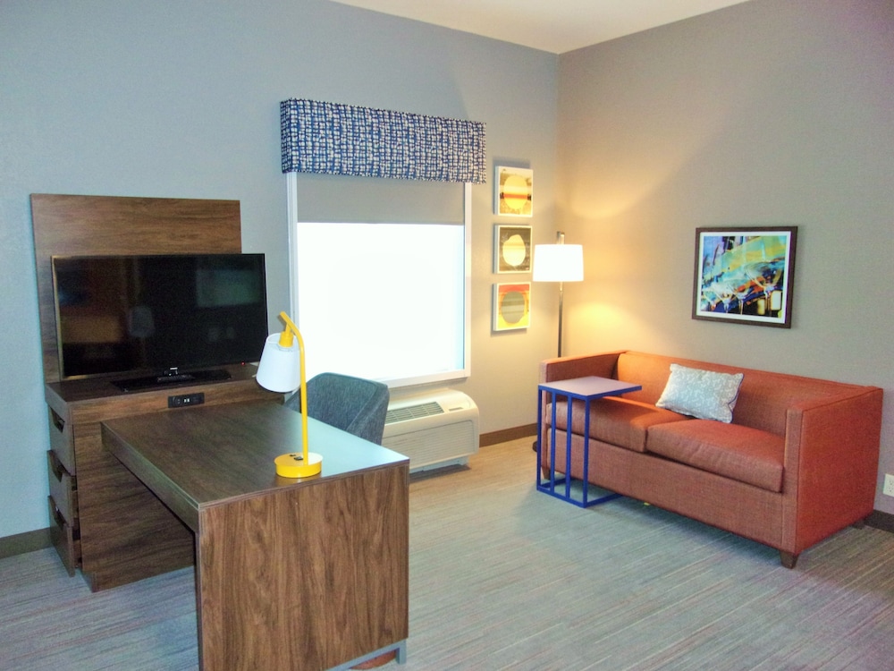 Hampton Inn & Suites Rohnert Park - Sonoma County 34/42