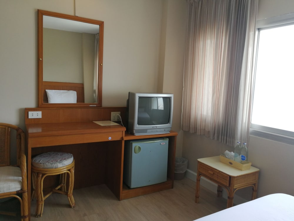 Srivichai Hotel 35/50
