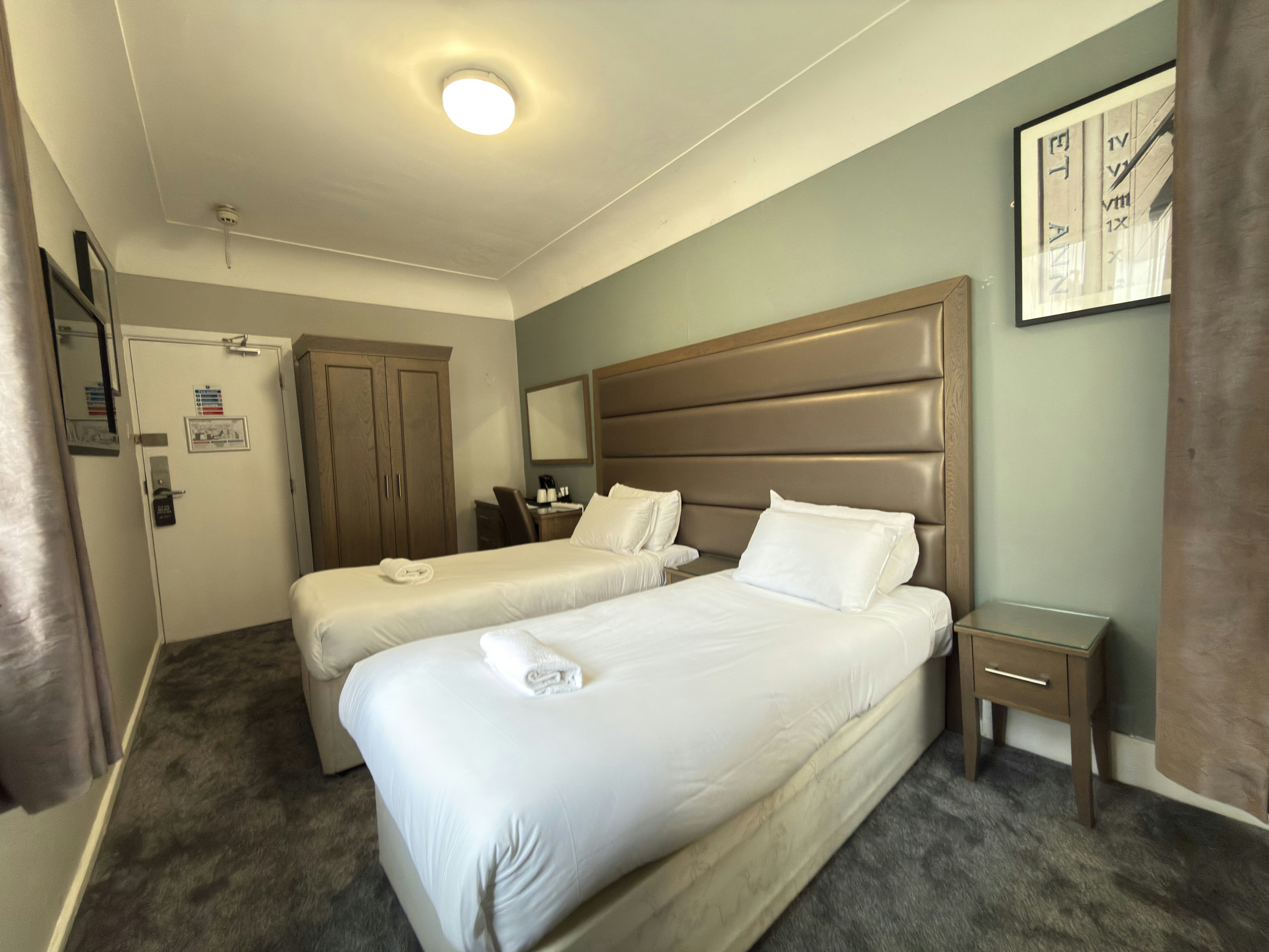 Lord Nelson Hotel 14/24