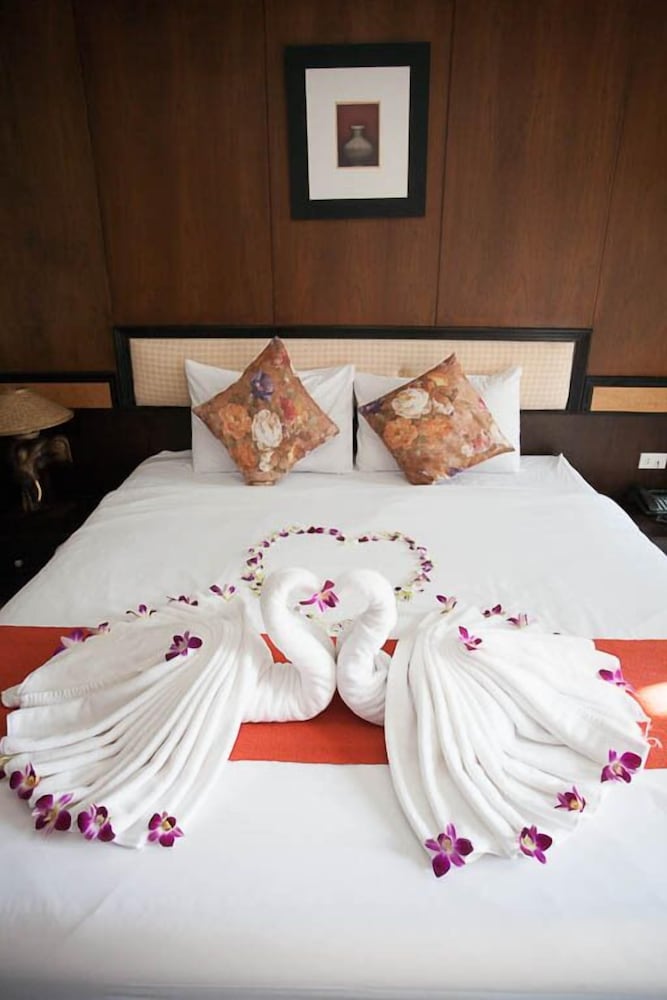 SEASON PALACE HUAHIN HOTEL 15/40