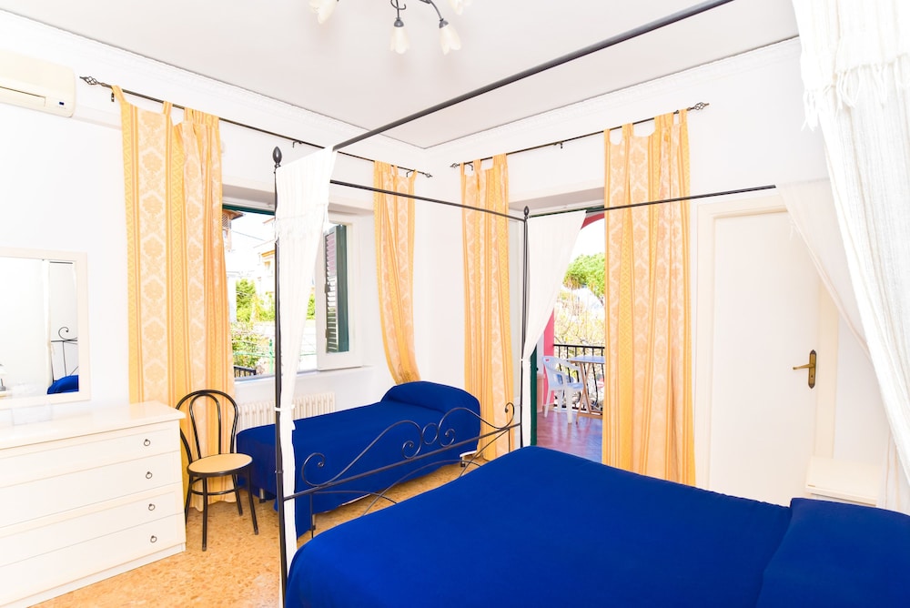 HOTEL VILLA TINA 25/56