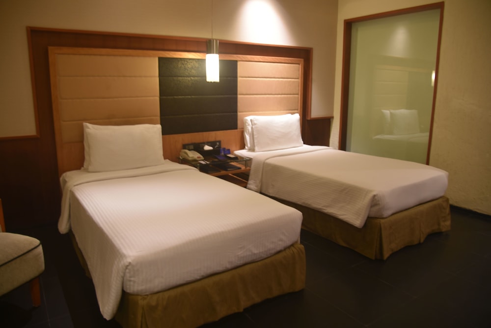 Taj Alibaug Resort & Spa, Maharashtra 27/52