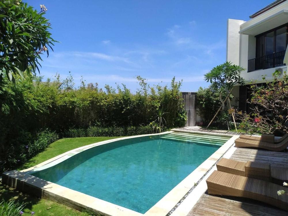 Villa Uma Girasole 10/22