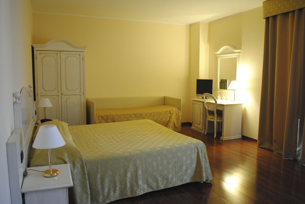 International Hotel Iseo 9/24