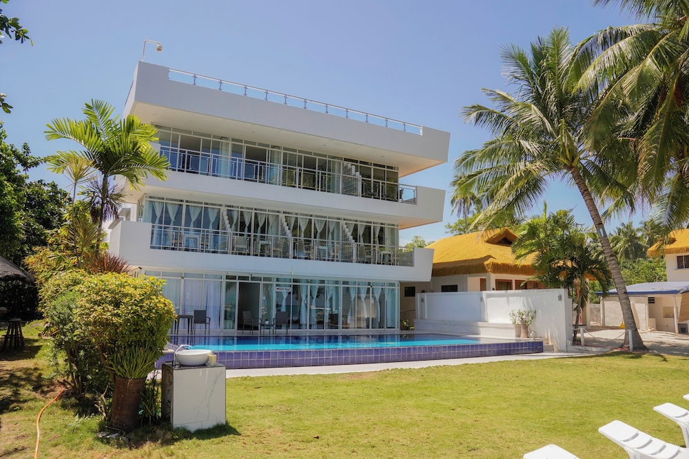 Bohol South Beach Hotel 4/74