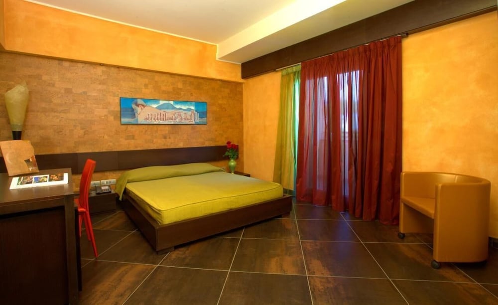 Abalon Pompei Resort 6/19