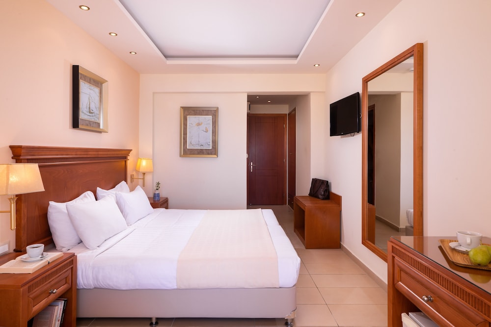 Avalon Palace Hotel by GHH 19/70