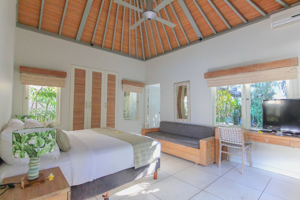Villa La Luvier 7/27