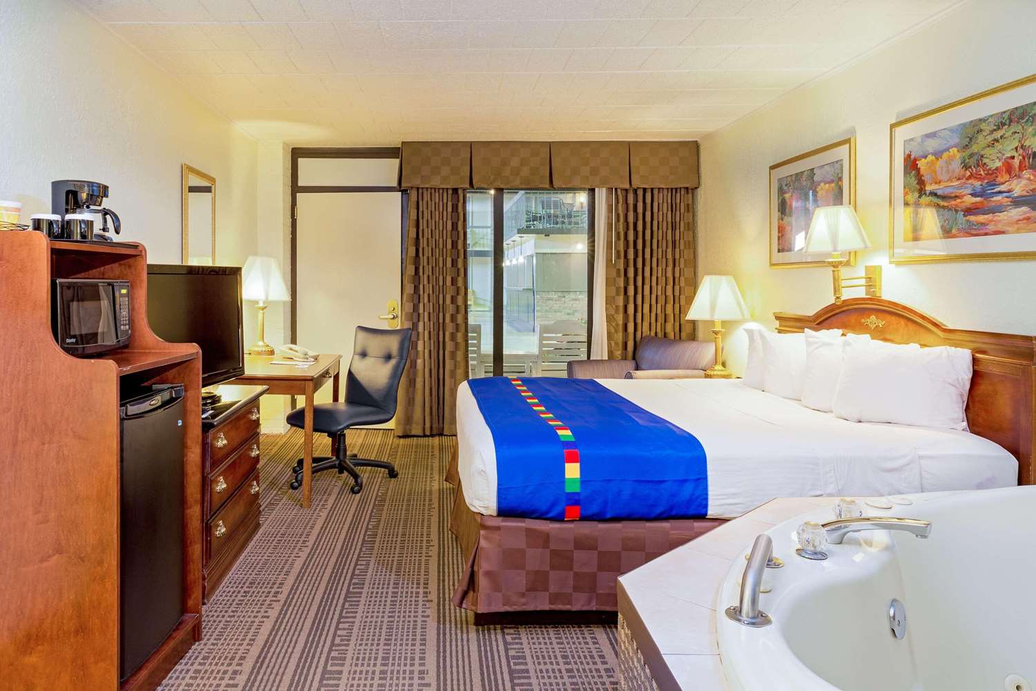 Park Inn by Radisson Sharon, PA 15/51