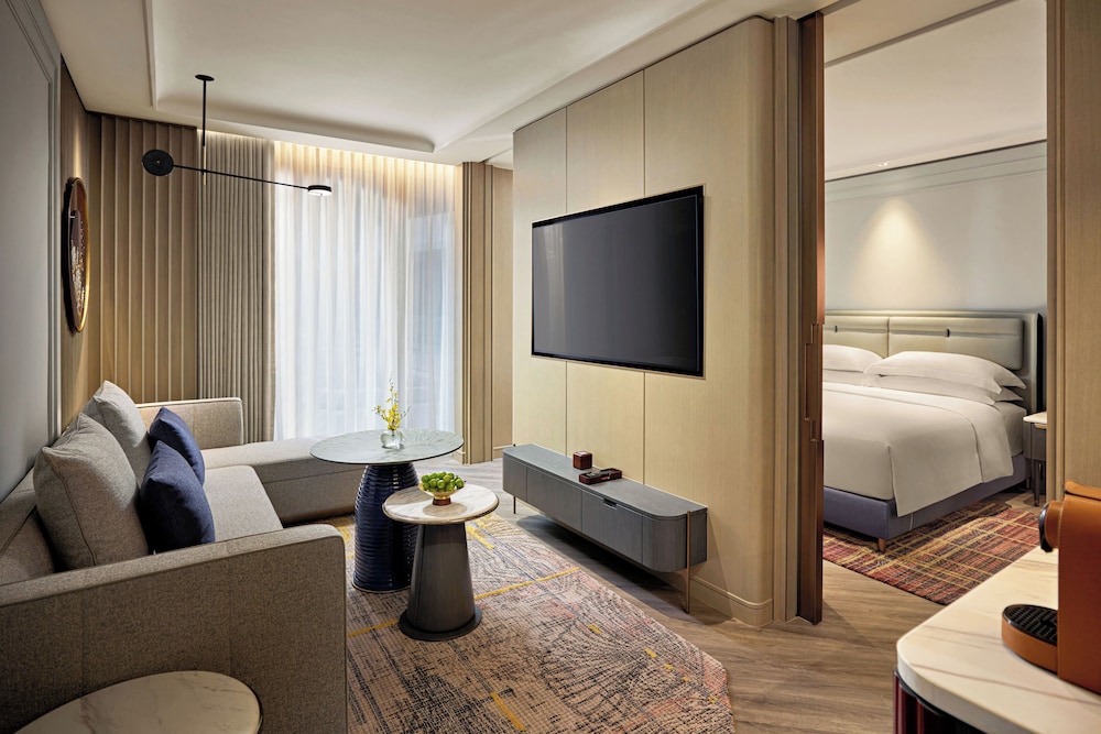 Fairmont Hanoi 80/102