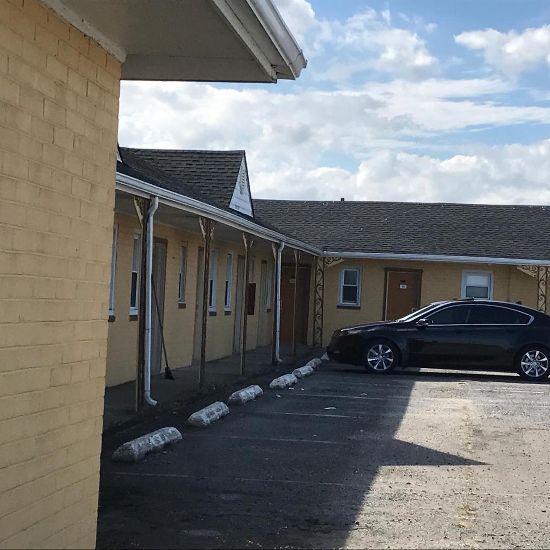 Luxury Inn 20/26