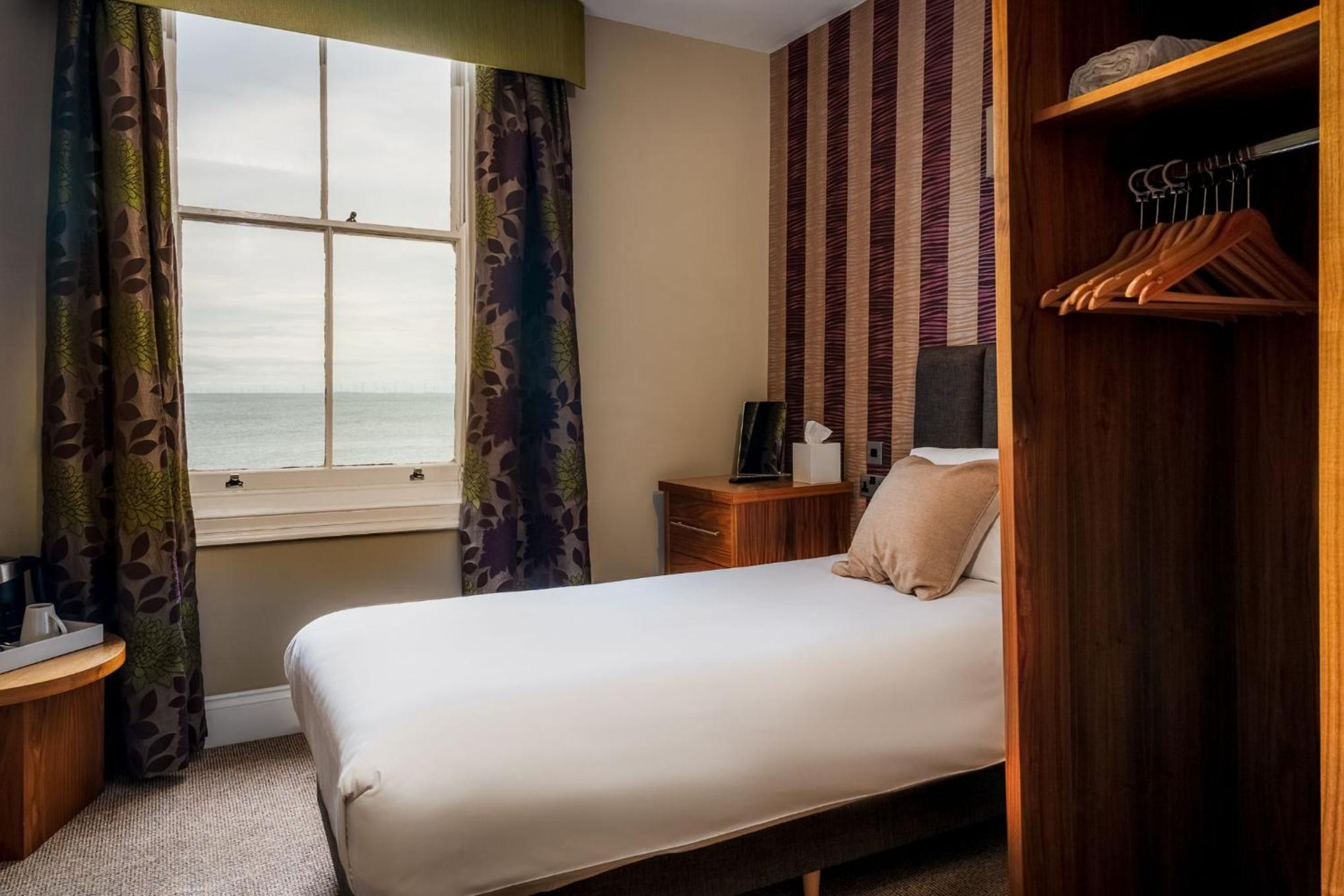 Esplanade Hotel Llandudno 26/53