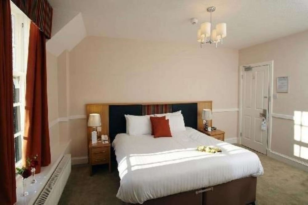STANDARD, DOUBLE BED