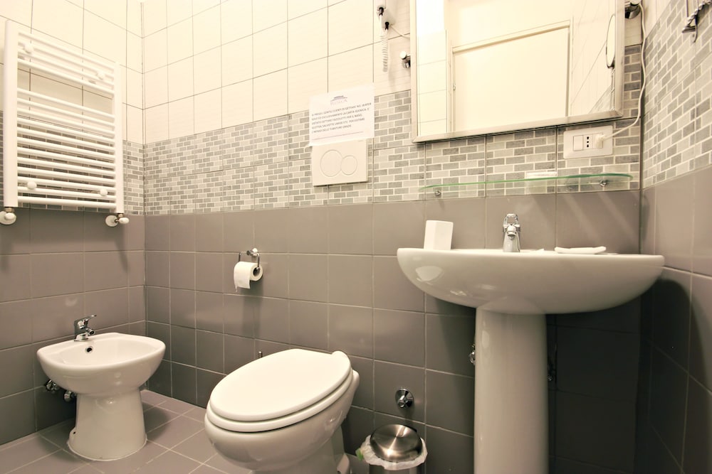 Le Piazze Di Roma Bed And Breakfast 10/47
