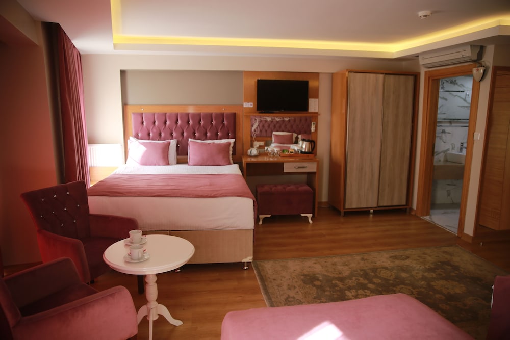 Hotel Black Pearl 50/73