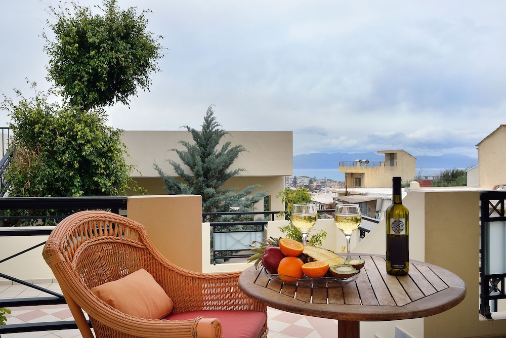 Mythos Platanias Apartments 45/61