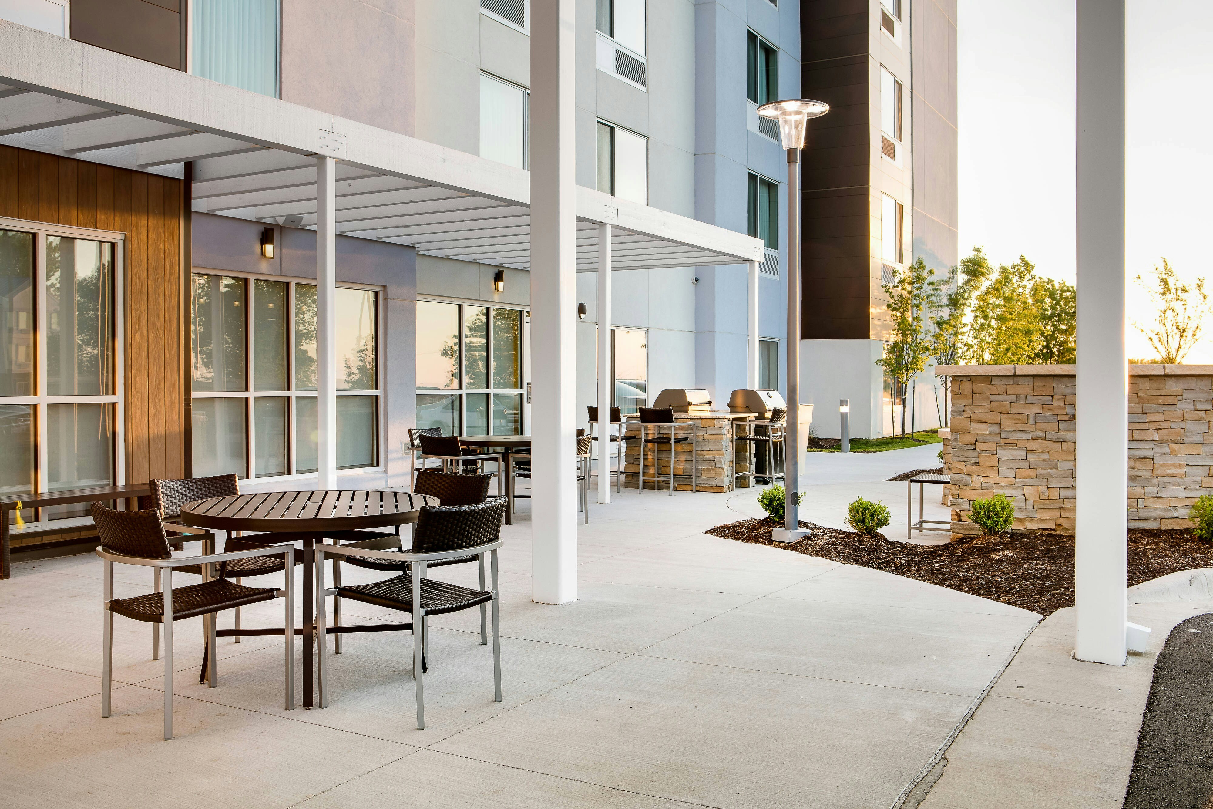 TOWNEPLACE SUITES KANSAS CITY AIRPORT 24/40