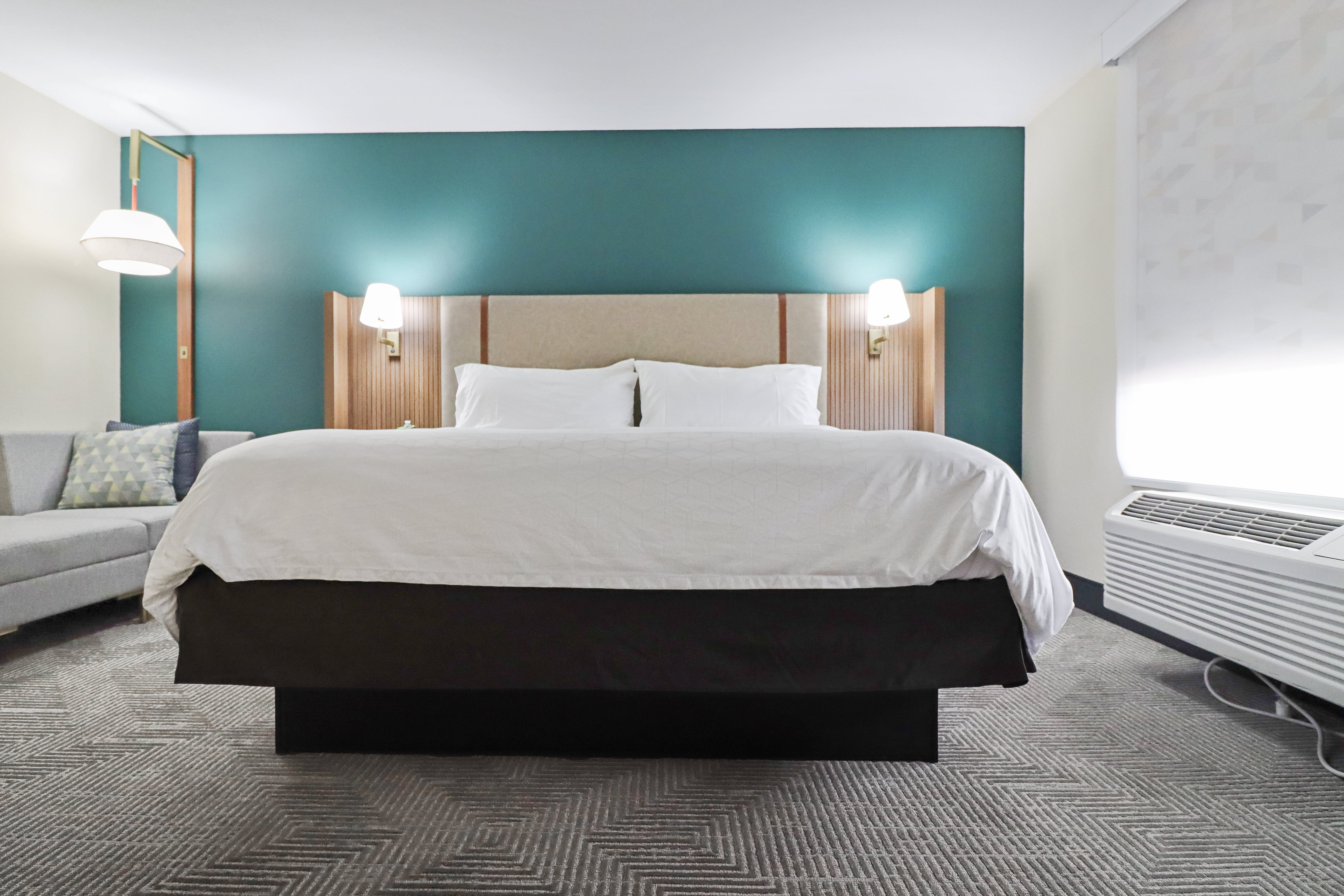 Holiday Inn Quincy, an IHG Hotel 18/75