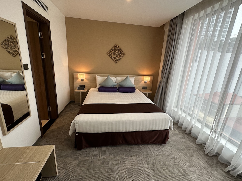 Hotel Yah Hanoi 11/50