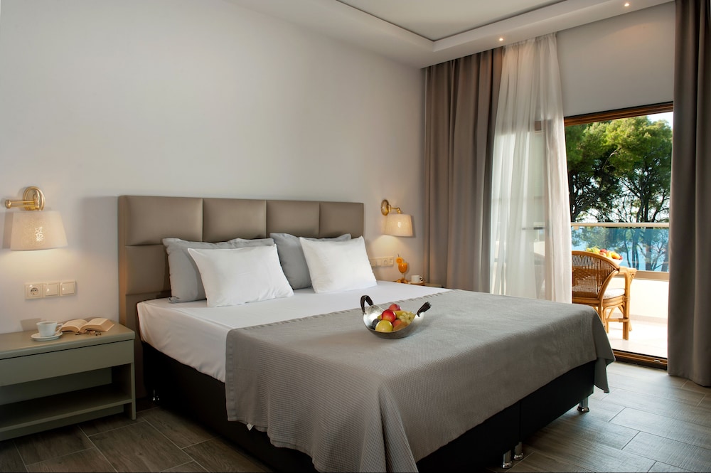 Possidi Holidays Resort And Suites 4/32