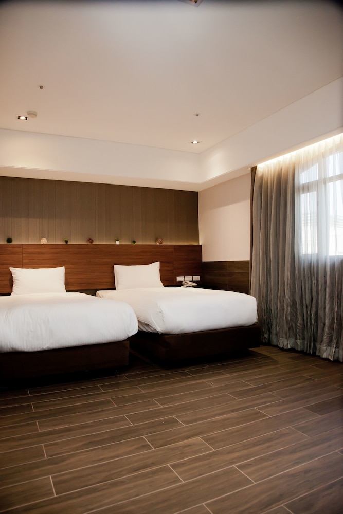 SUPERIOR, TWIN BEDS