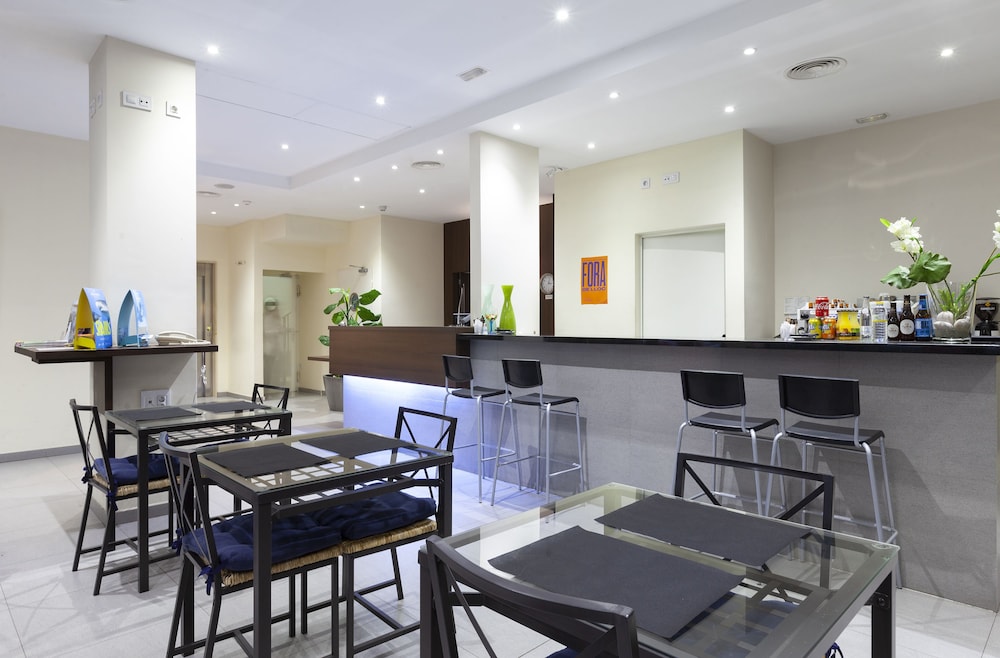 Hotel Olympia Universidades 45/62