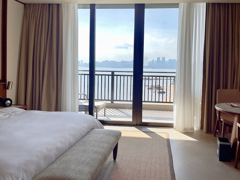 ROOM, KING BED, SEA VIEW