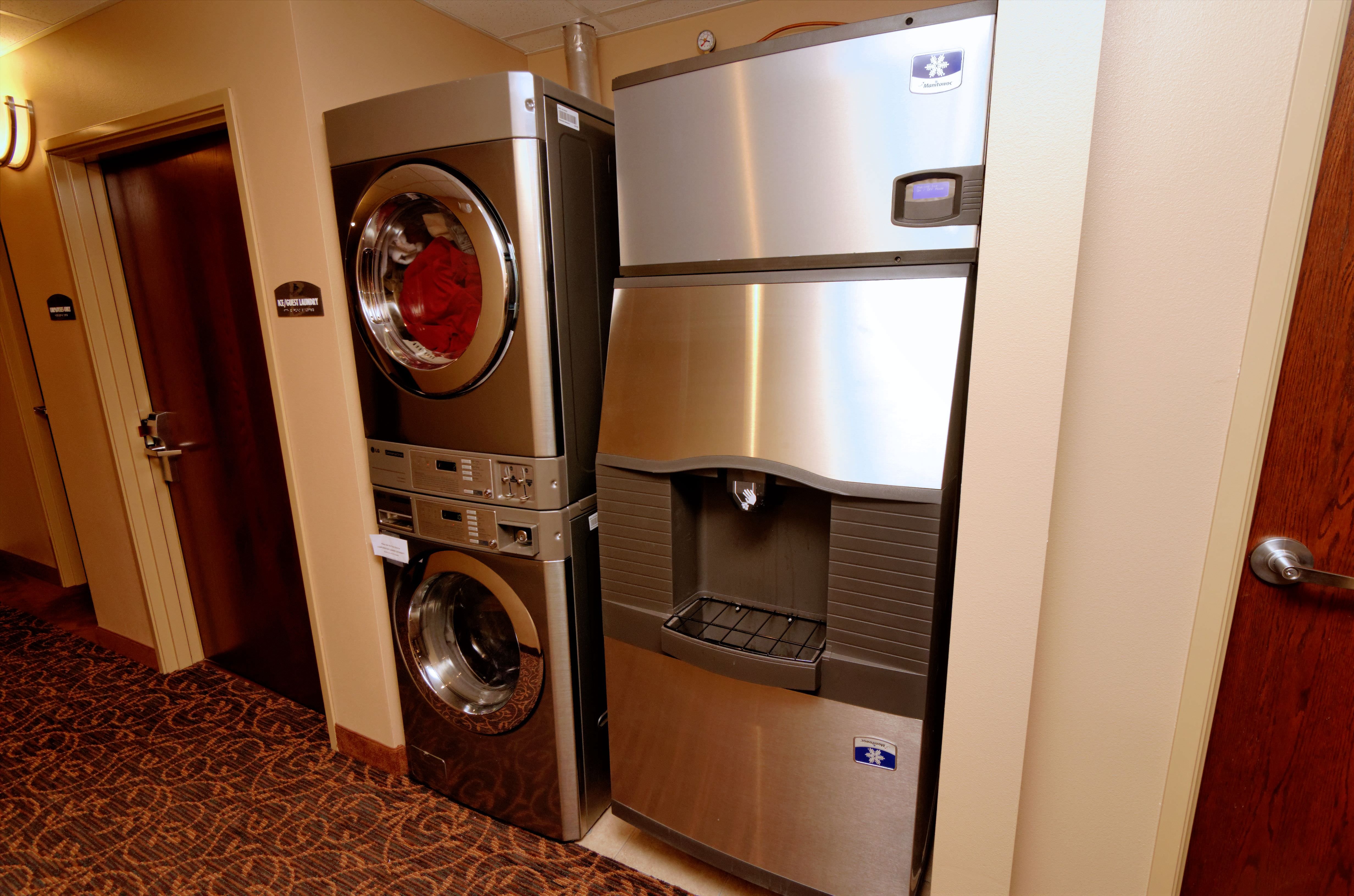 Cobblestone Inn & Suites - Fort Madison 30/54