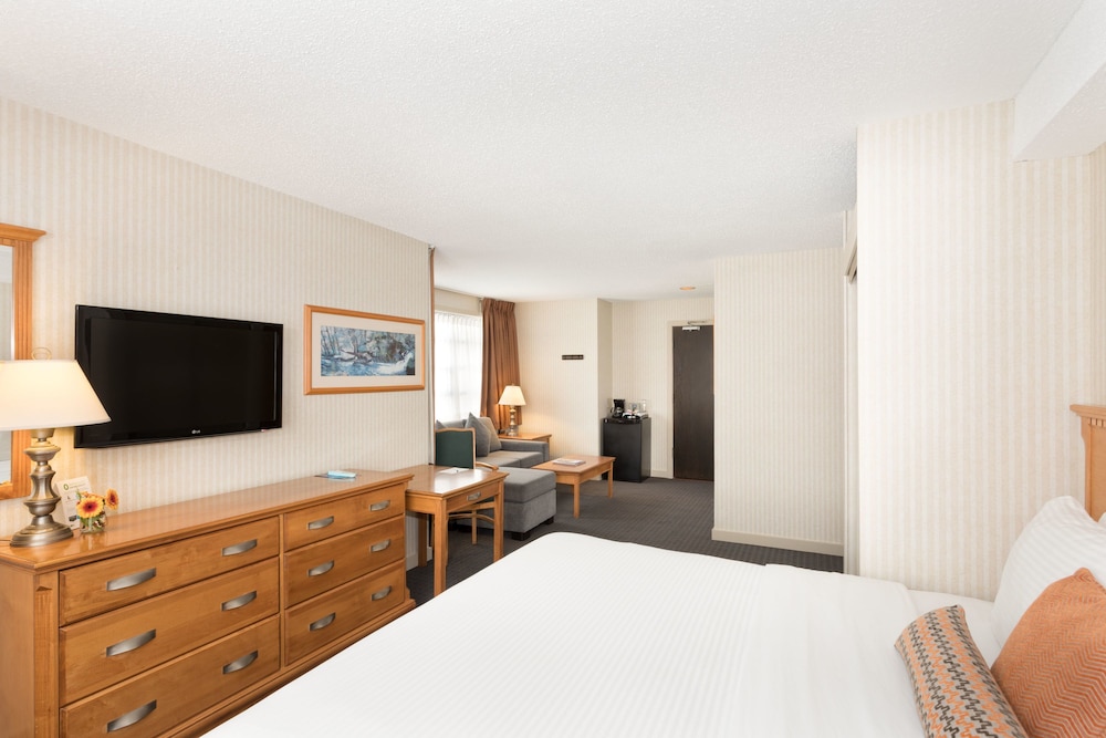 Listel Whistler Hotel 9/62