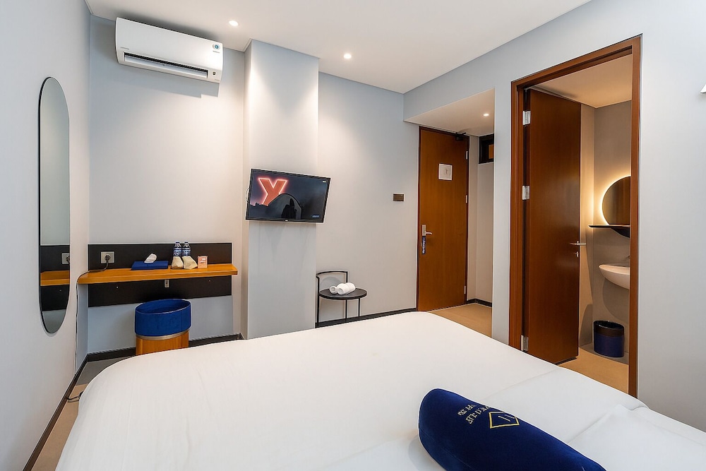 Hotel Youstay Semarang By Sinergi 8/37