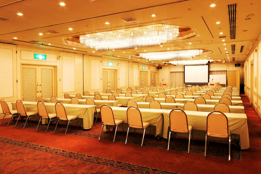Nest Hotel Matsuyama 61/68