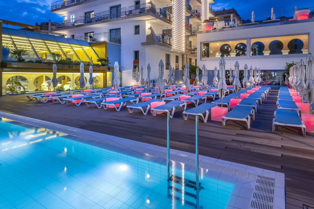 Hotel Alhambra 43/50