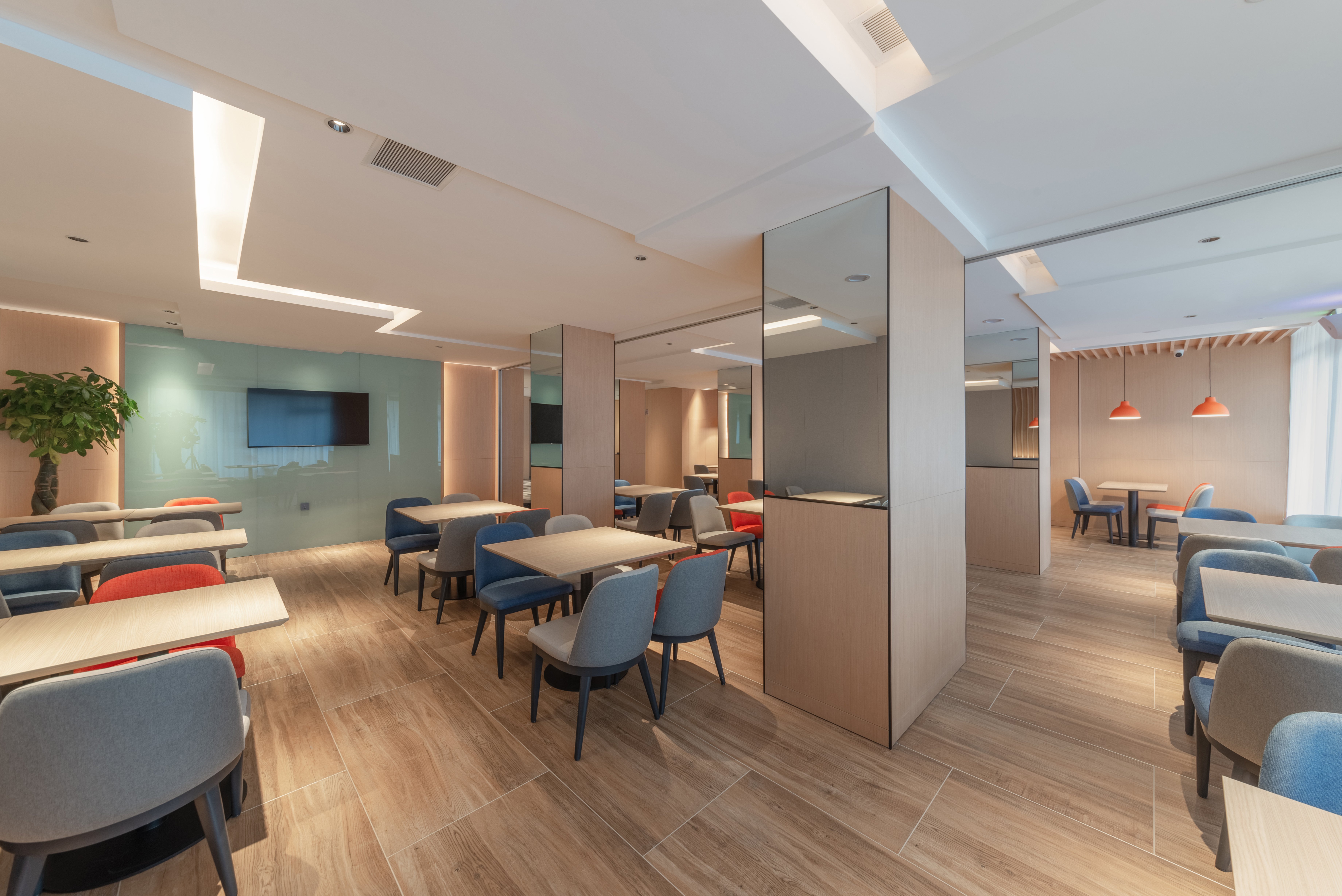 Holiday Inn Express Yangquan City Center 34/53