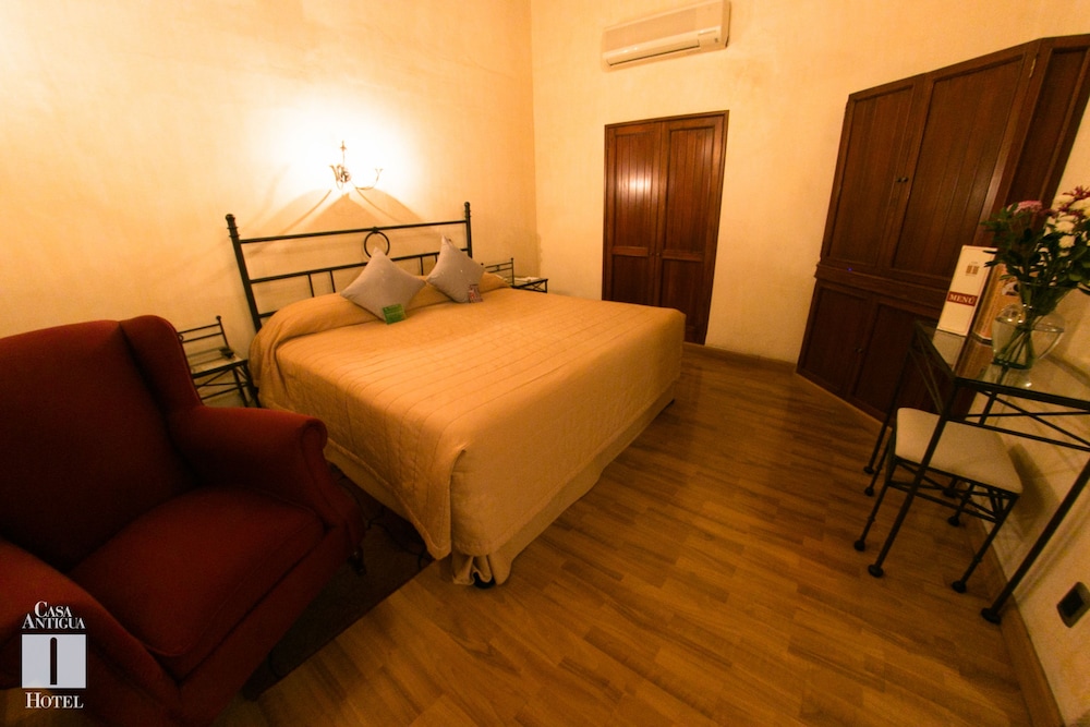 Hotel Casa Antigua 64/69