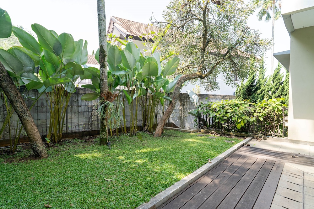Permai Villa Dago with Pool 40/50