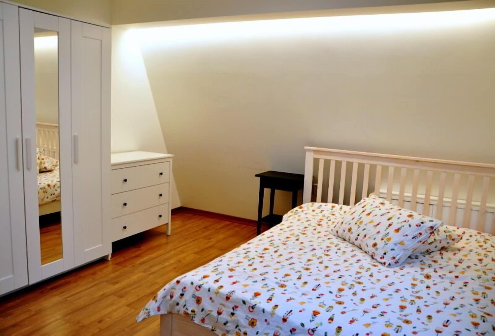 3 Bedrooms, Premium, House, 1 Single and 2 Queen Beds, 2 Futon Beds