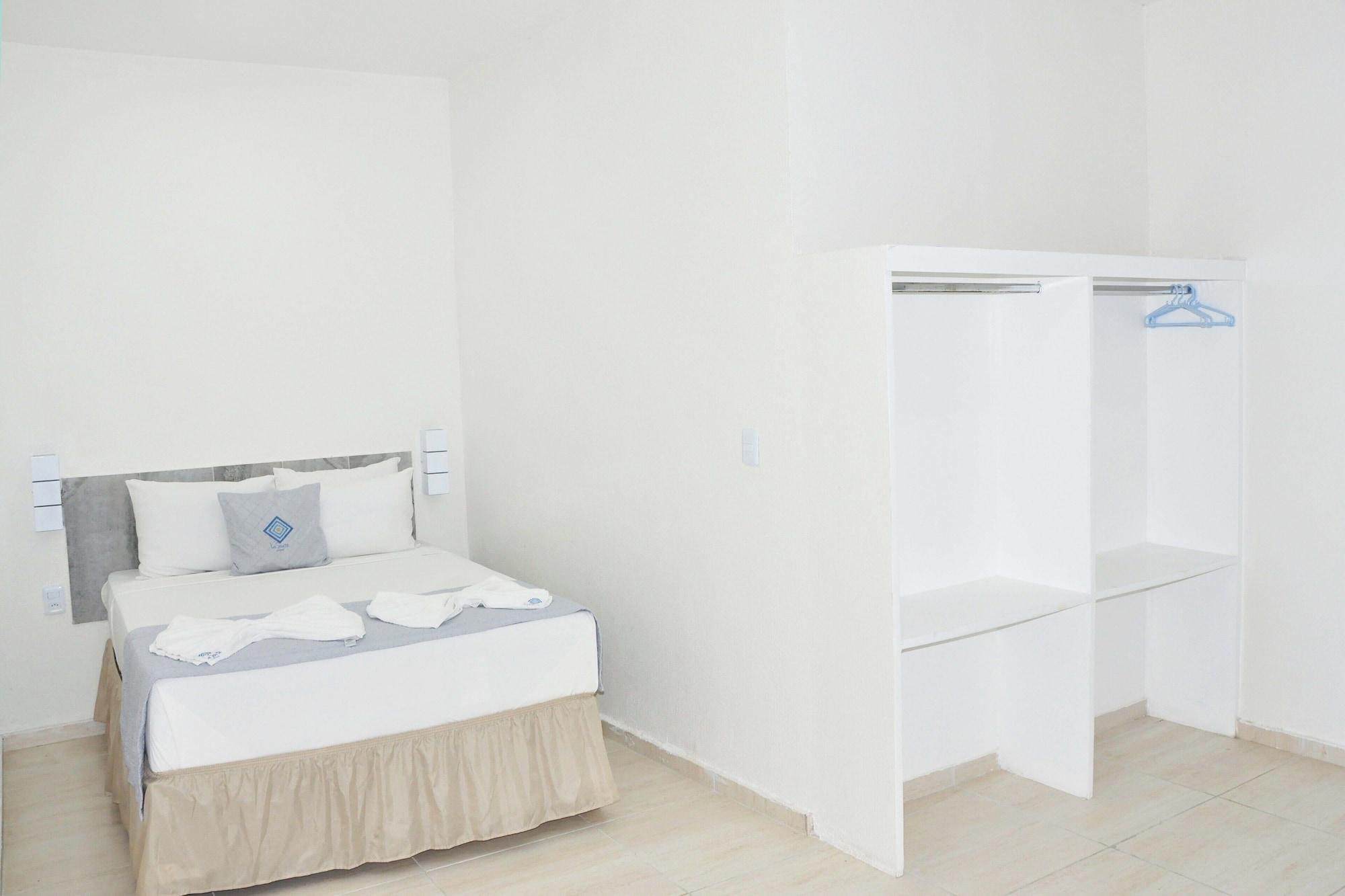 غرفة سوبيريور رباعية بشرفة، La Suite Praia 5/8