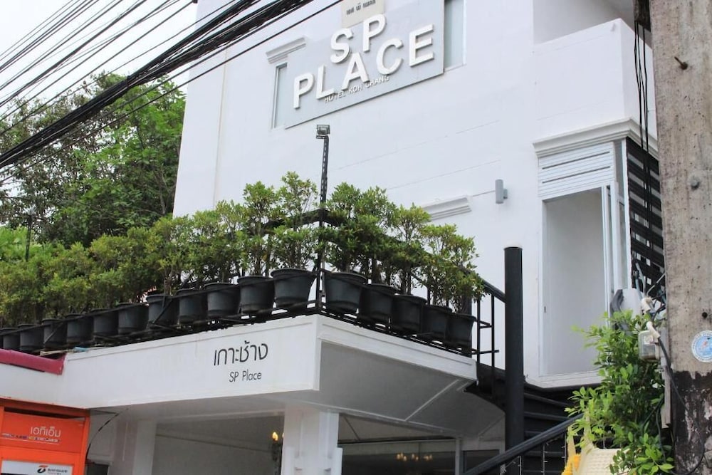 Sp Place Hotel 3/28
