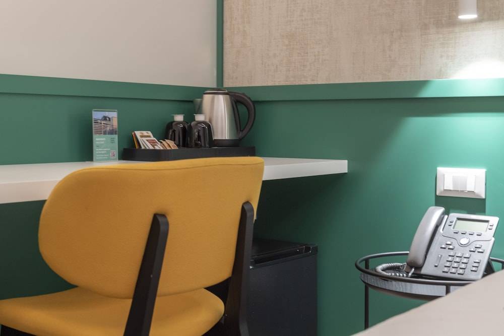 Smart Hotel - Naples Harbour 61/71