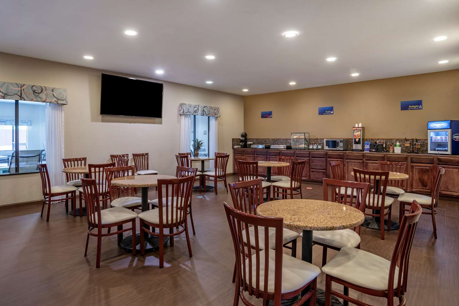 Best Western Troy Inn 11/15