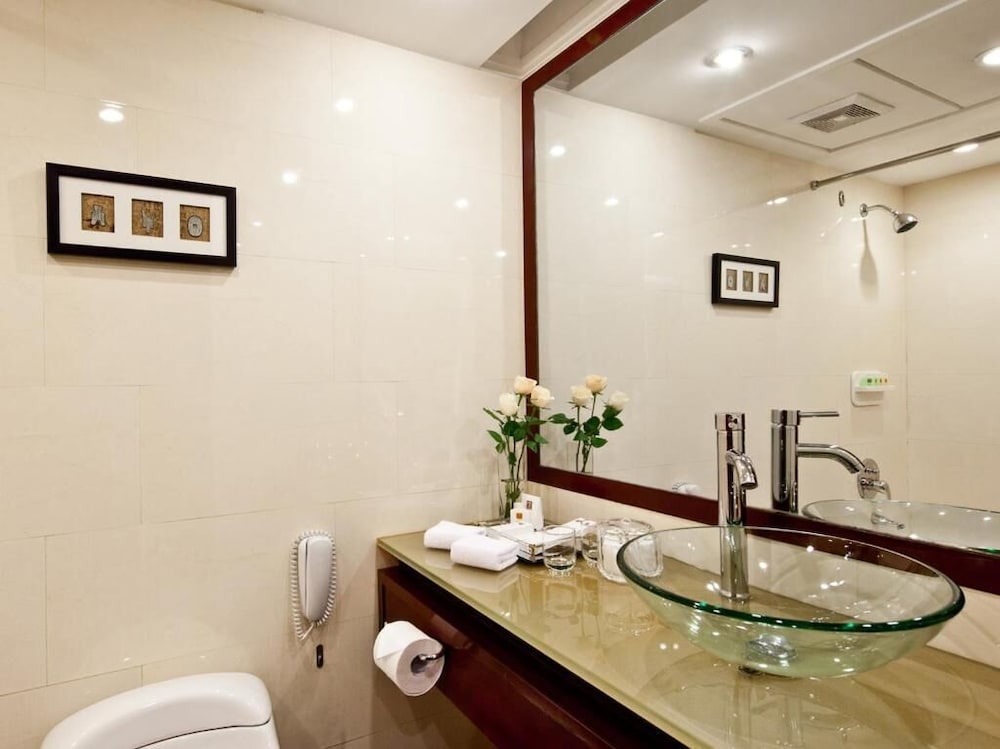 Rosedale Hotel And Suites 38/38