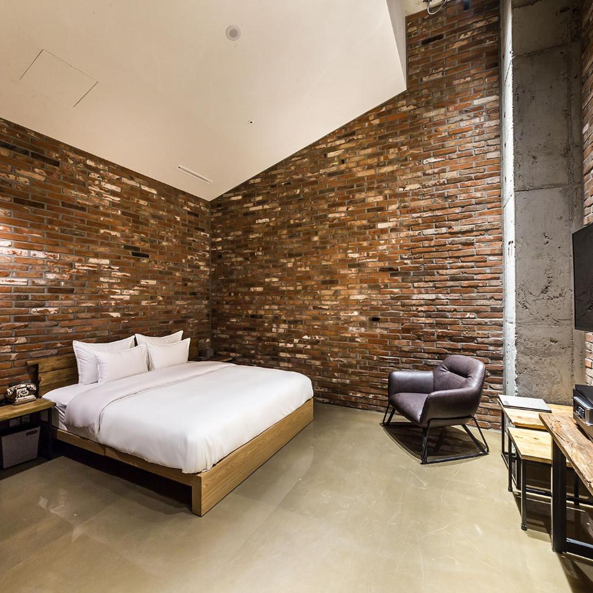 Hotel The Artist Dongseon 20/94
