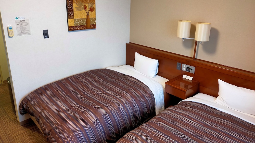غرفة كومفورت بسريرين منفصلين للمدخنين، Hotel Route-Inn Mitokenchomae 4/7