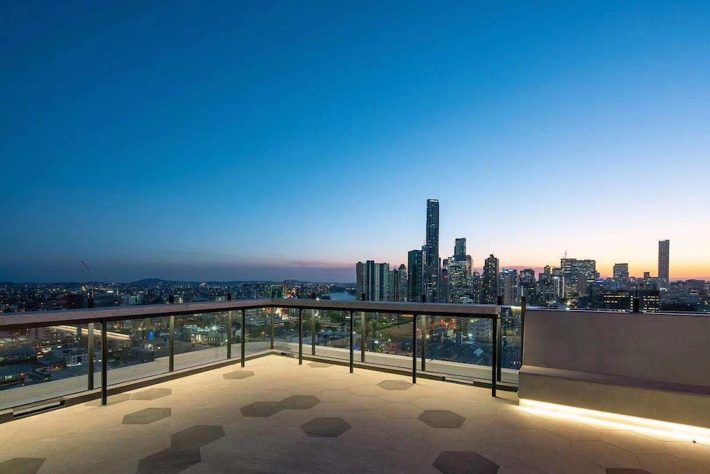 Kooii Apartments 65/70