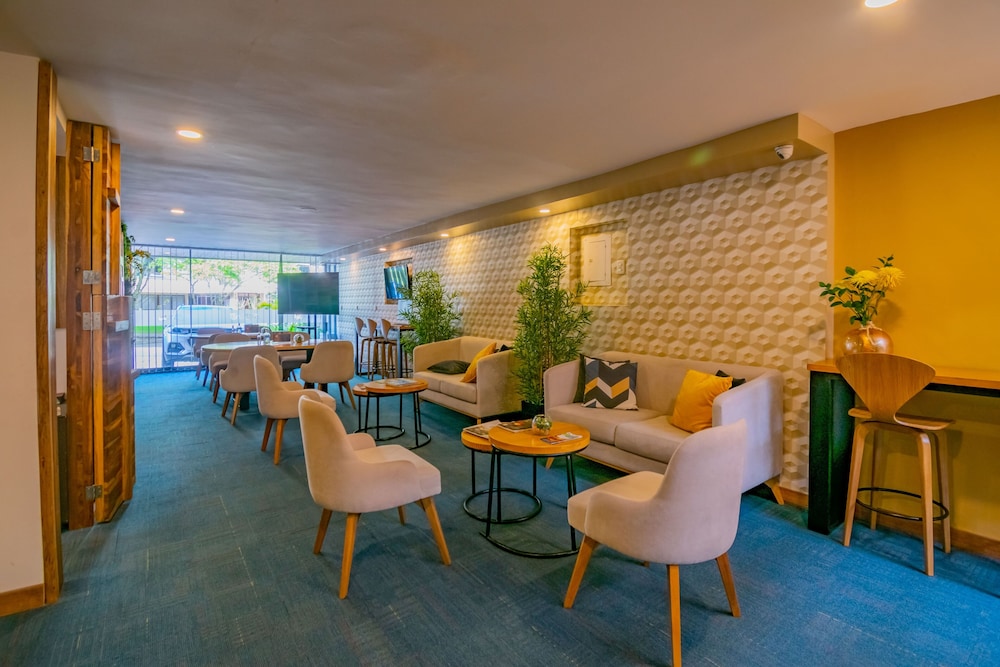 Montes de la Castellana Hotel Boutique 51/61