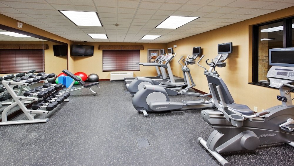Holiday Inn Express Hotel and Suites Great Falls 30/47